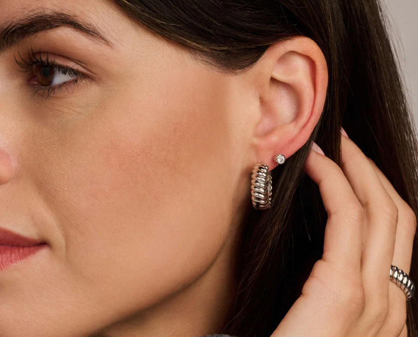 Ti Sento Milano Hoop Earrings Yellow Gold Detail