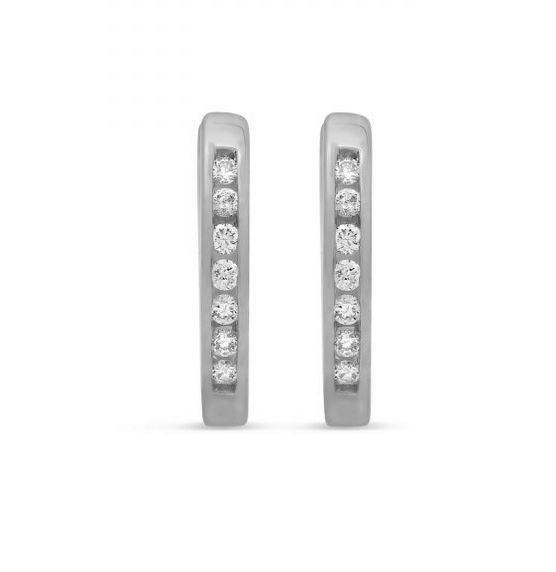 Boucles d'oreilles diamants en or 10k blanc